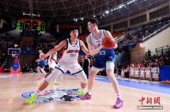 CBA：新疆男篮大胜广州终结